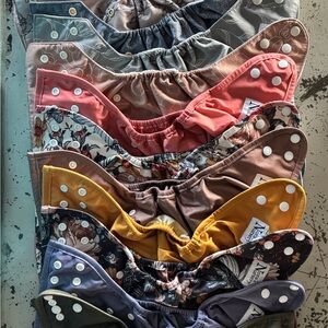 Nora’s Nursery cloth diaper lot (13 diapers, inserts)